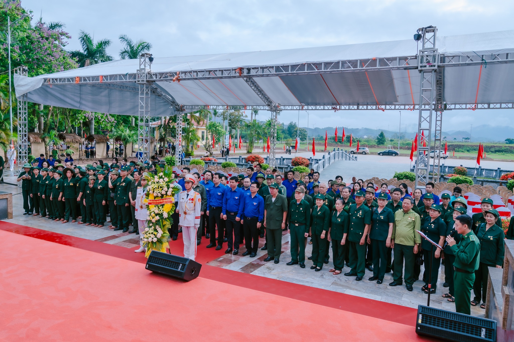 Toàn cảnh hoạt động